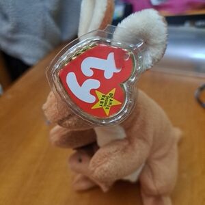 Ty Beanie Baby Kangaroo Plush - Brown and Cream